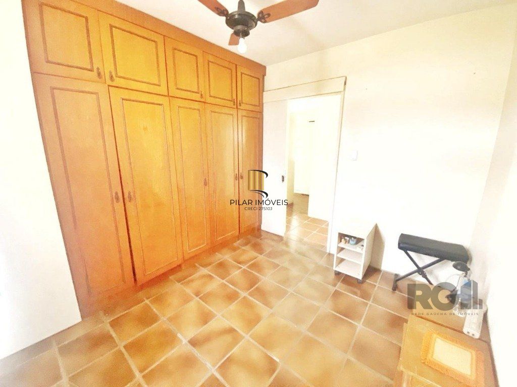 Casa 4 dormitórios no bairro Nonoai