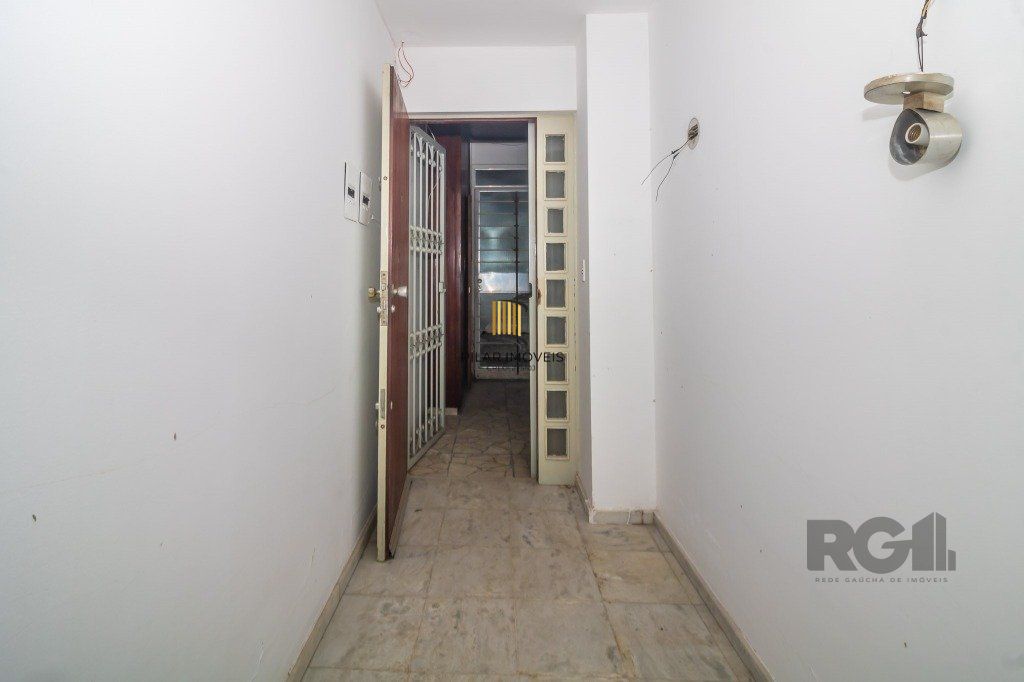 Casa 5 dormitórios no bairro Farroupilha