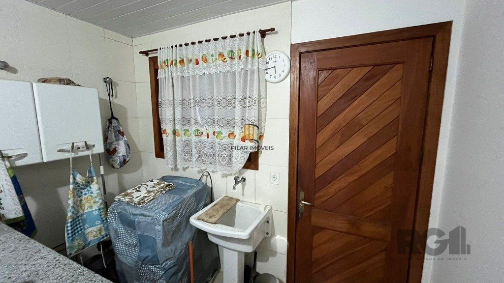 Casa 2 dormitórios no bairro Vila Nova