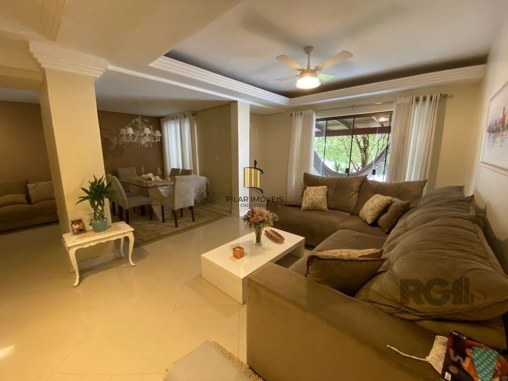 Casa de 5 dormitórios, bairro Jardim Floresta