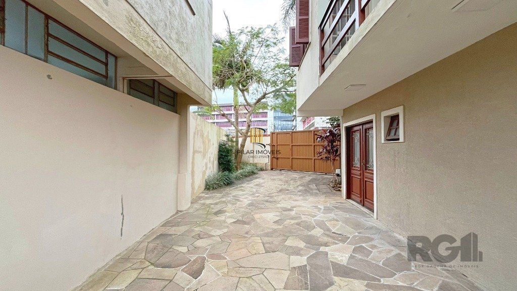 Casa 3 dormitórios no bairro Santa Tereza