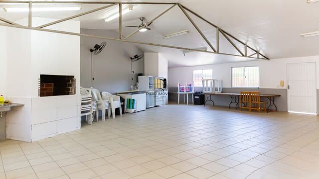 Apartamento de 2 dormitórios à venda no Bairro Partenon, Porto Alegre.