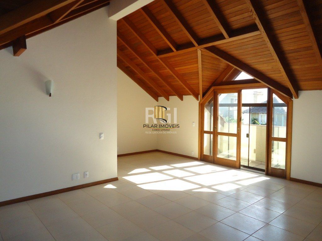 Casa 3 dormitórios no bairro Teresópolis