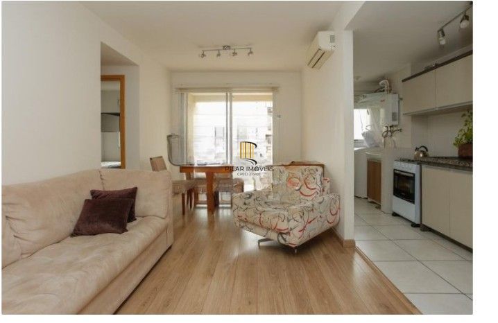 Apartamento 2 dormitórios com 1 suíte no bairro Passo D'areia em Porto Alegre.