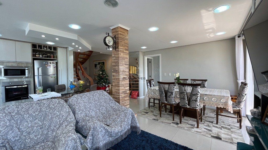 Cobertura para Venda - 211m², 3 dormitórios, sendo 1 suites, 2 vagas - Jardim Lindóia