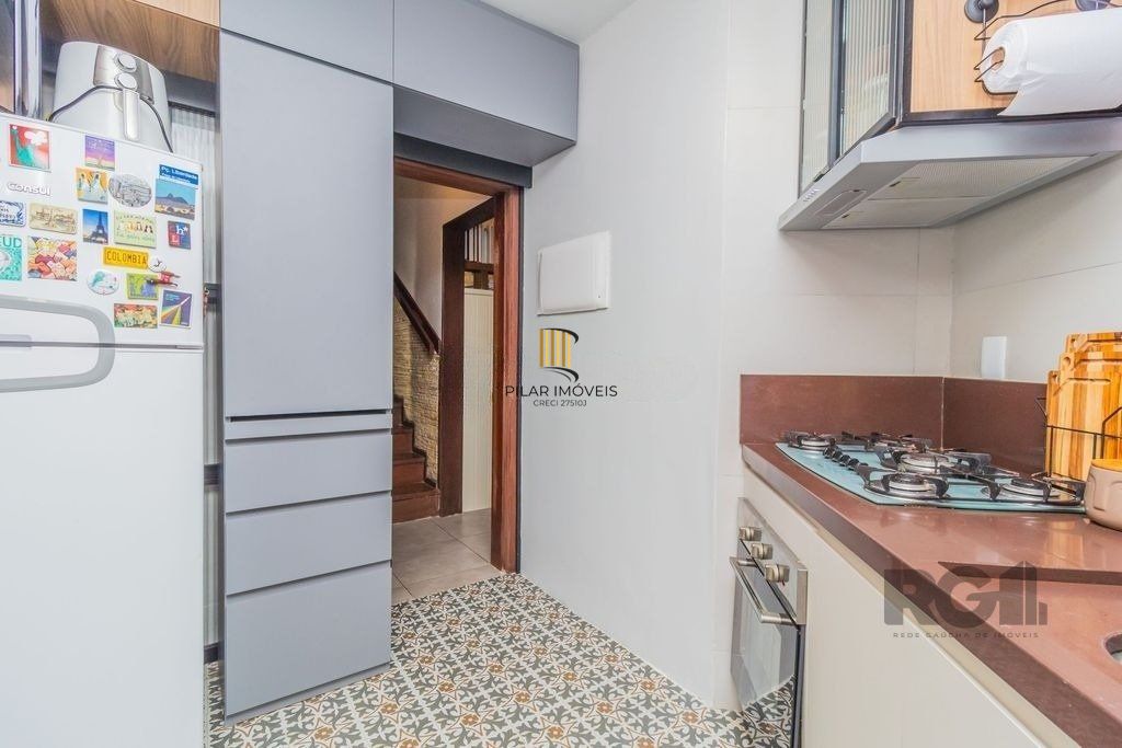 Casa em Condomínio 199m² - 3 dormitórios, 2 vagas no bairro Nonoai