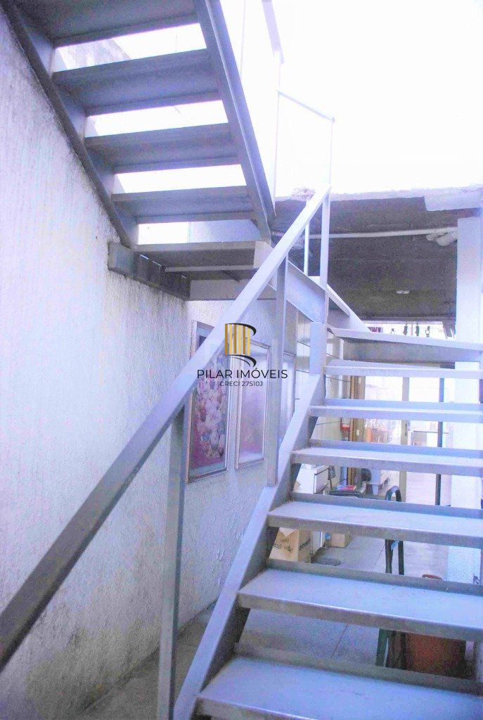 Casa Comercial para Venda - 180m², 0 dormitórios, Floresta