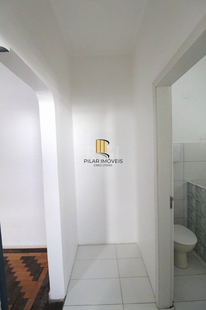 Casa 6 dormitórios no bairro Teresópolis