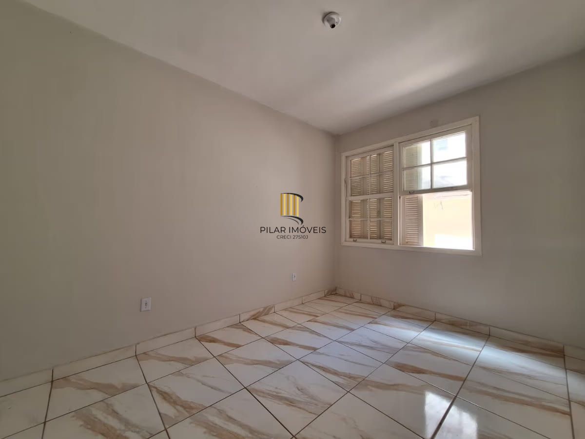 Apartamento de 2 dormitórios à venda em Praia de Belas, Porto Alegre.