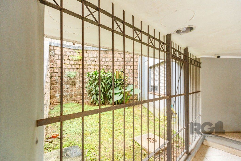 Apartamento 42m² - 1 dormitório  e 1 vaga de garagem no bairro Medianeira