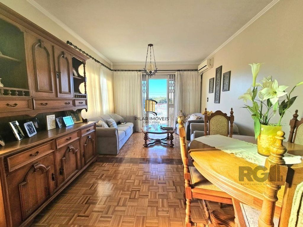 Casa 4 dormitórios no bairro Partenon - Pilar Imóveis