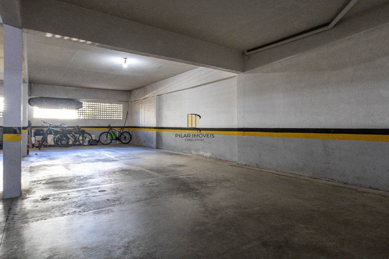 Apartamento de 3 quartos e 93m² à venda em Rio Branco, Porto Alegre.