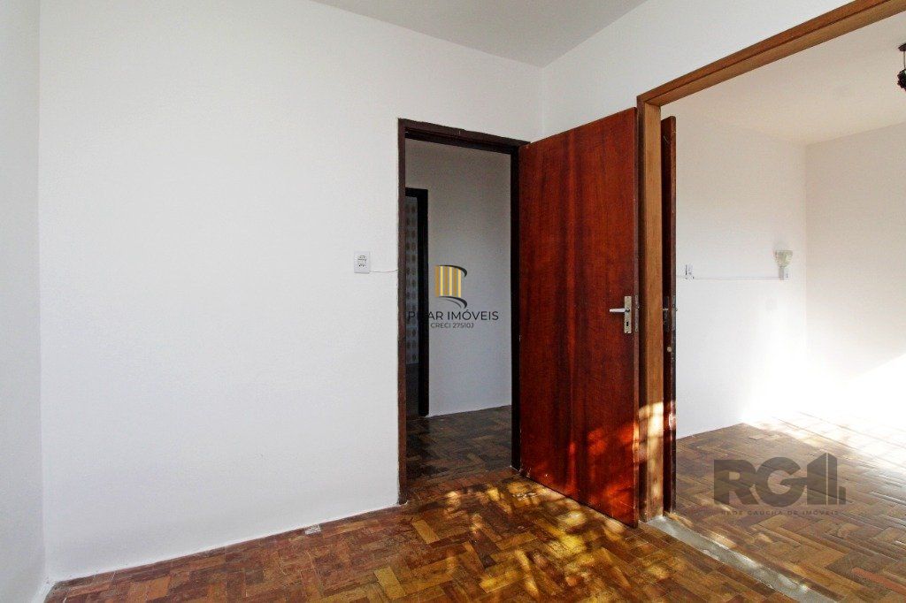 Casa 3 dormitórios no bairro Nonoai