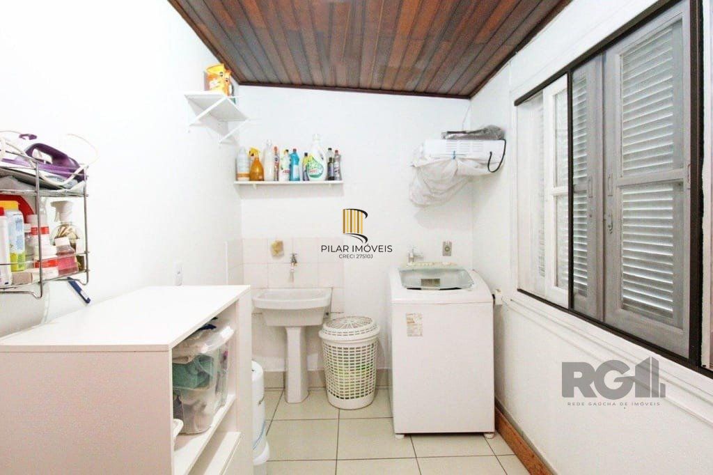 Excelente cobertura de 134m² com 3 dormitórios e 2 vagas.