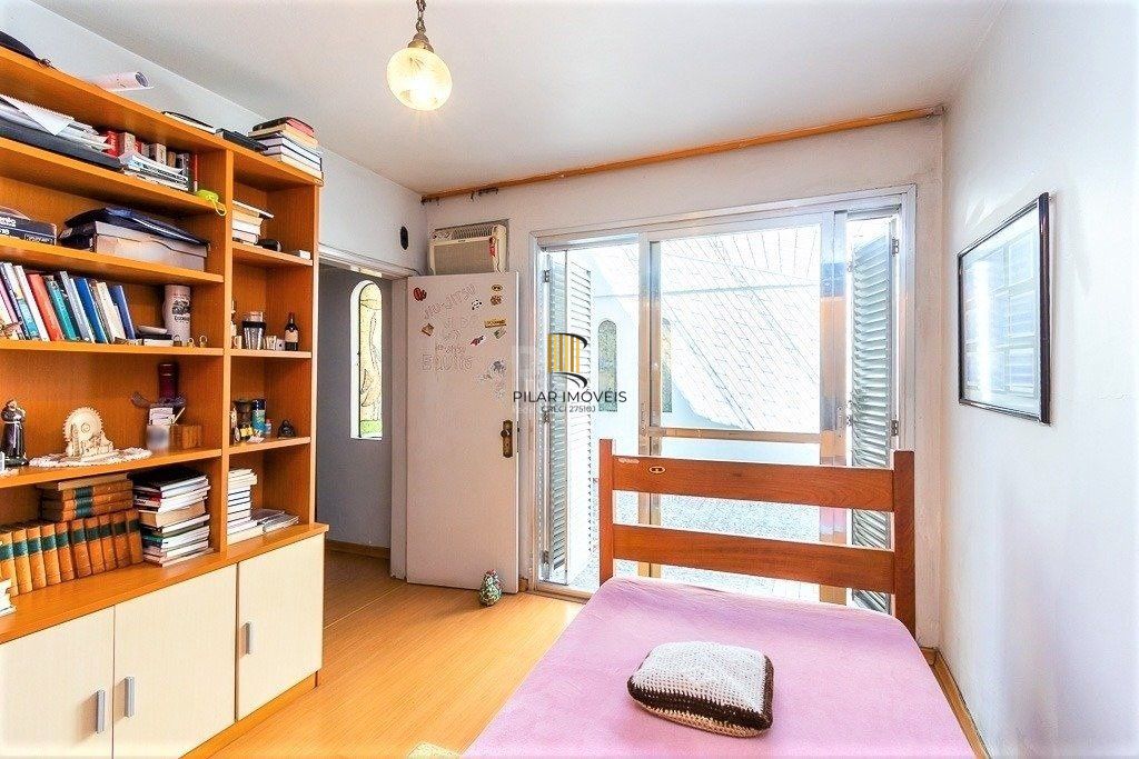 Casa de 424m² no Bairro Chácara Das Pedras