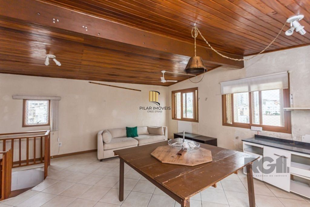 Excelente cobertura de 150m² 3 dormitórios com 3 banheiros.