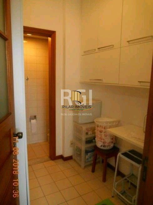 Apartamento para Venda - 137m², 3 dormitórios, sendo 1 suites, 2 vagas - Petrópolis
