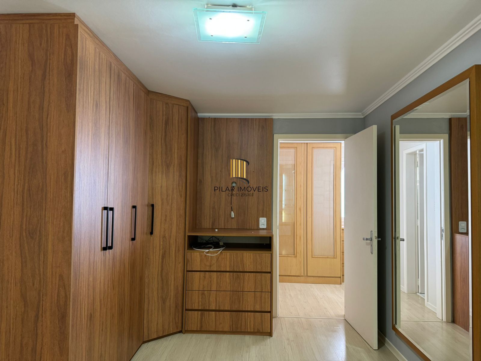 Casa em Condomínio Fechado, bairro Cavalhada