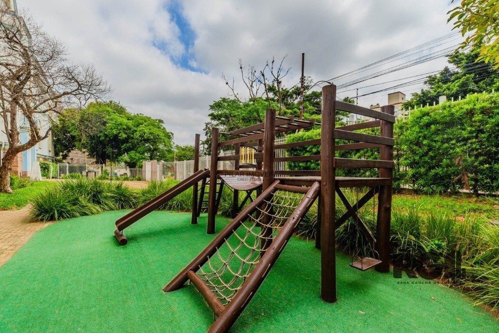 Apartamento 72m², 3 dormitórios, 1 vaga no bairro Teresópolis