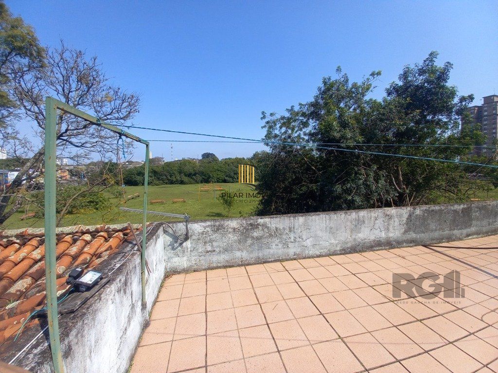 Casa 3 Dormitório(s) Bairro Parque São Sebastião