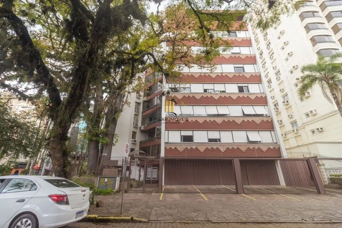 Apartamento com 3 dormitórios no bairro Menino Deus, Porto Aelgre