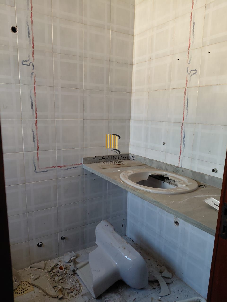 Ampla casa com pátio Bairro Teresópolis