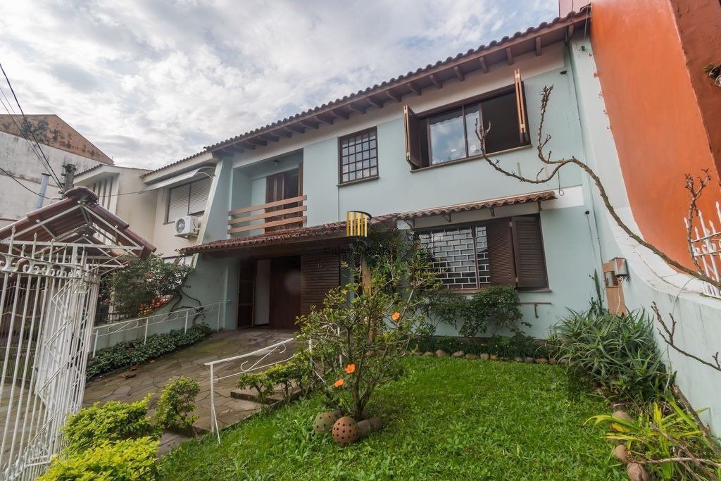 Casa 4 dormitórios no bairro Ipanema - Pilar Imóveis