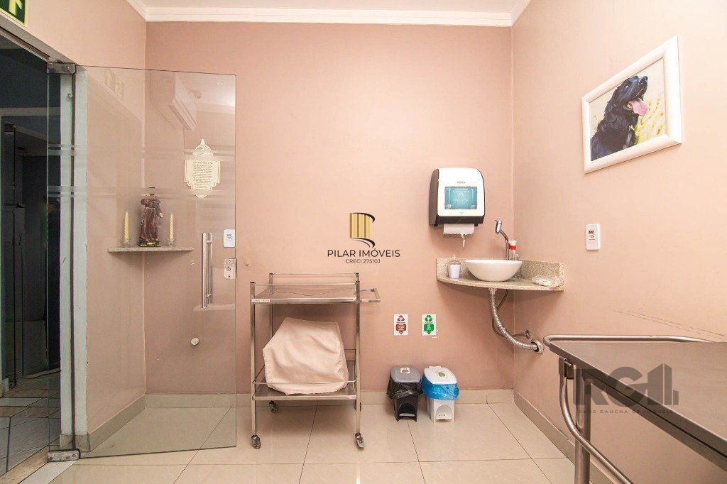 Prédio Comercial no bairro Cavalhada