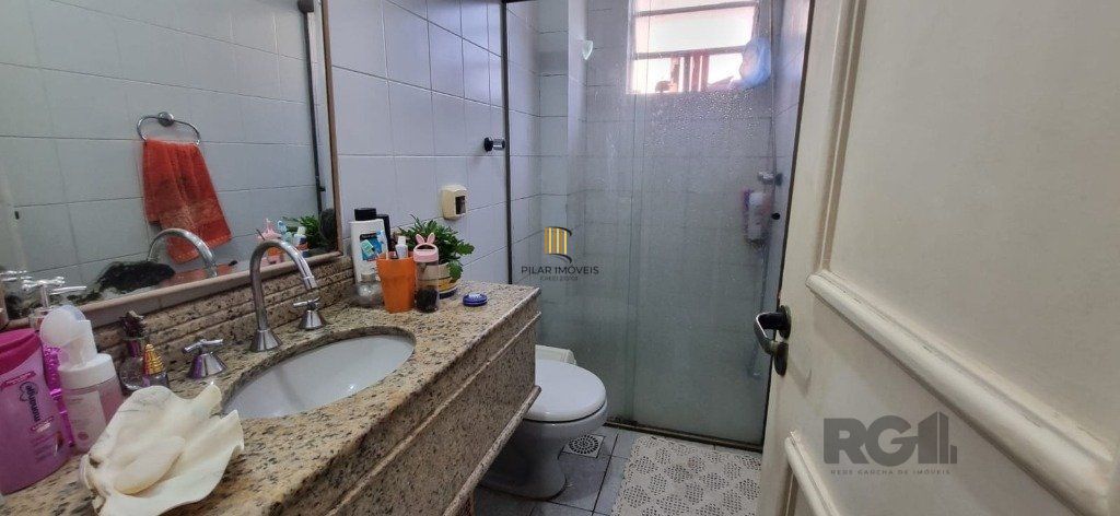 Apartamento 2 dormitórios no bairro Glória