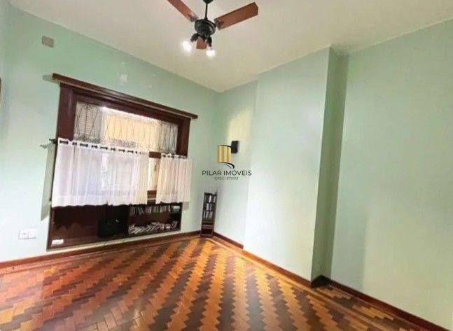 Casa 4 dormitórios no bairro Vila Assunção