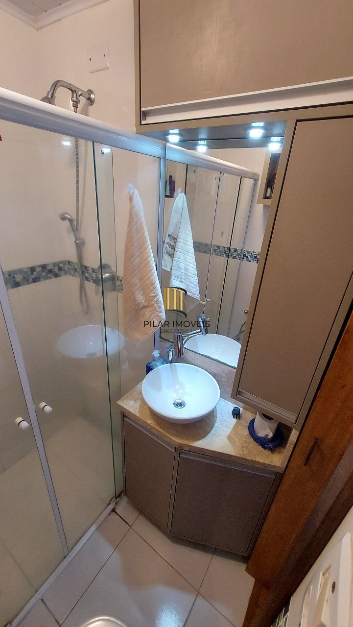 Apartamento no Bairro Cristal