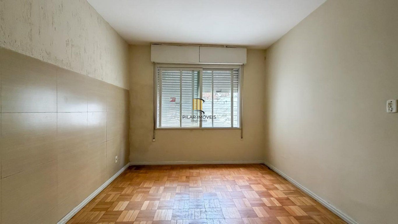 Apartamento com 2 quartos e 77m² à venda em Bom Fim, Porto Alegre. Rua Tomaz Flores, Bom Fim, Porto Alegre