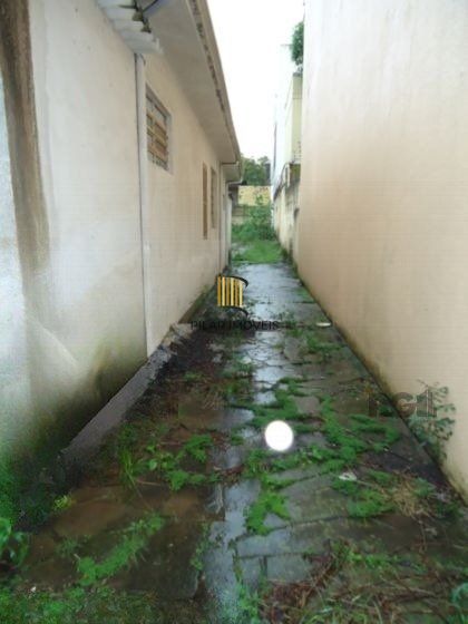 Casa à venda 350 m²  Rua Lagoinha, Petrópolis, Porto Alegre