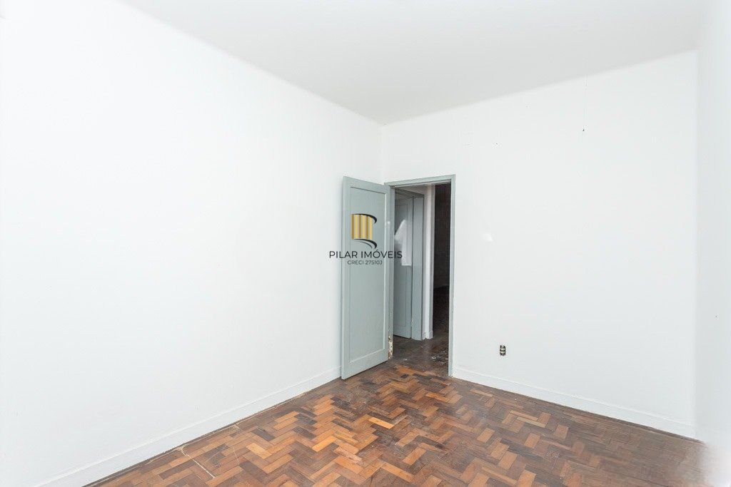 Apartamento com 2 quartos e 65m² à venda em Azenha, Porto Alegre.