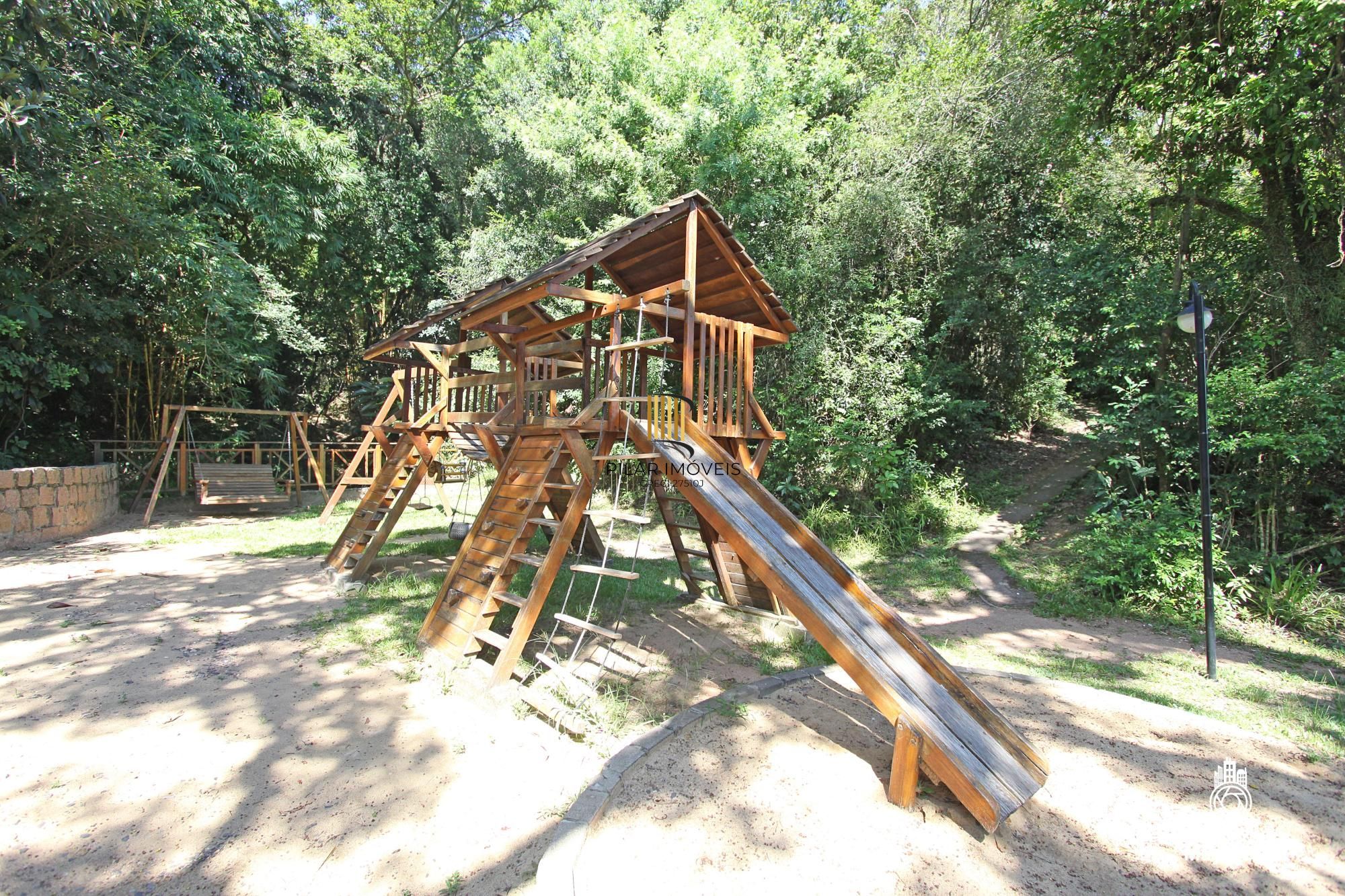 Casa de Condomínio 4 dormitórios no bairro Teresópolis