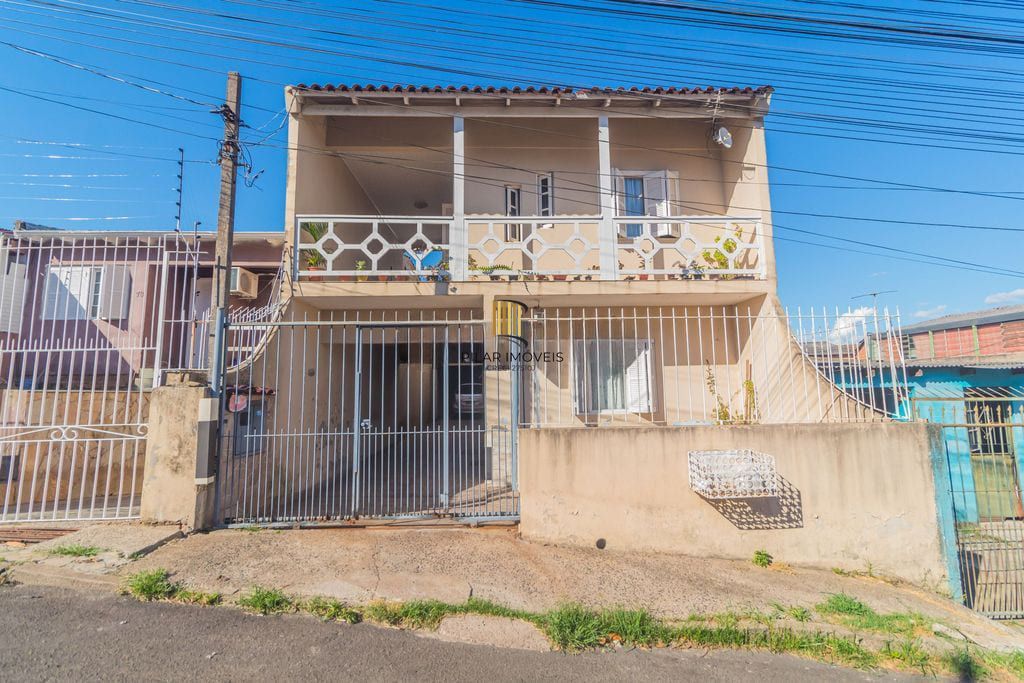 Casa 3 dormitórios à venda no Bairro Passo das Pedras