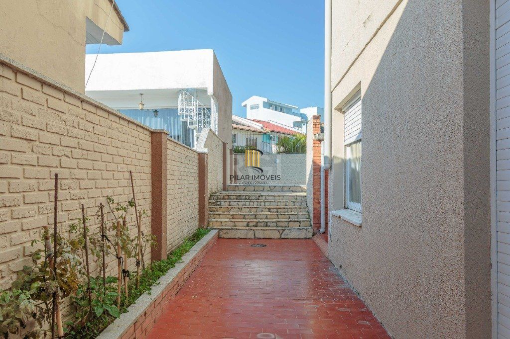 Casa a venda com 400m², bairro, Teresópolis