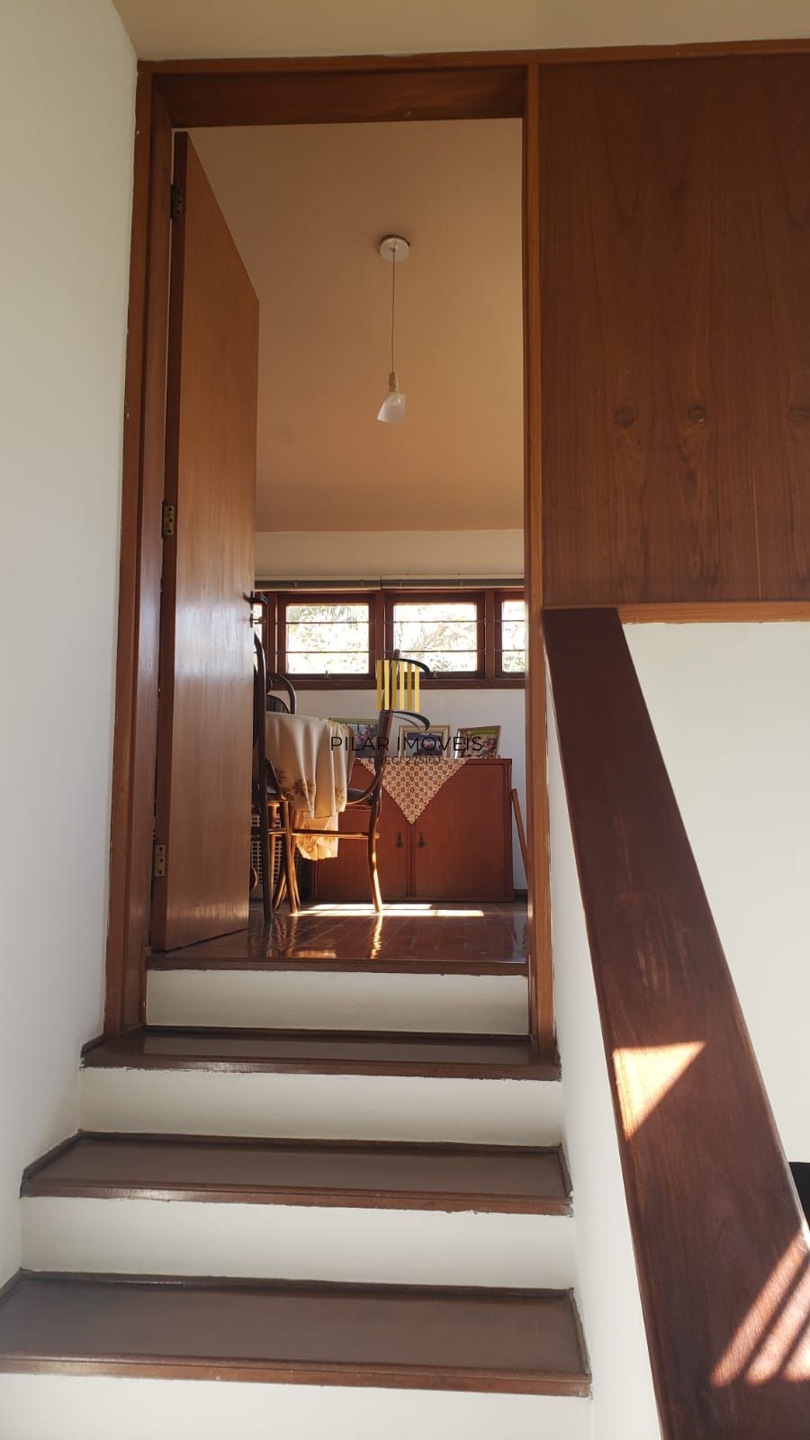 Casa 5 dormitórios no bairro Teresópolis