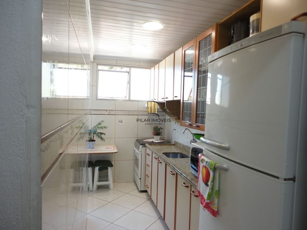 Apartamento de 3 dormitórios à venda  no Bairro Jardim Itu - Porto Alegre