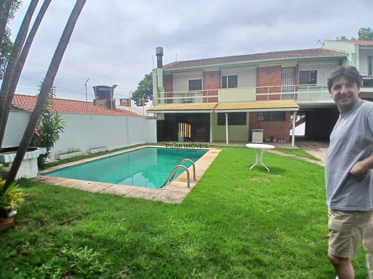 Casa com piscina e patio ampla no bairro Boa Vista, Porto Alegre/RS