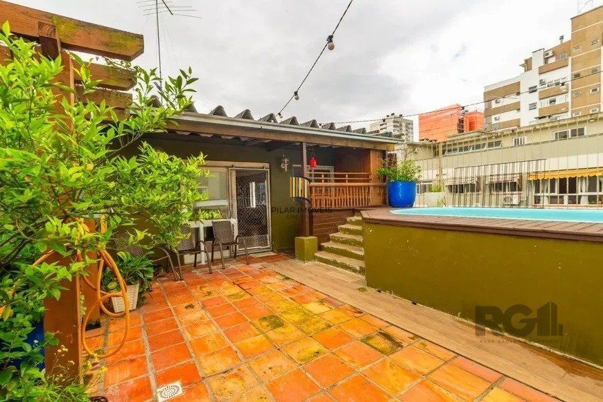Cobertura 125m² - 3 dormitórios, 2 vagas no bairro Petrópolis