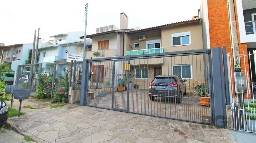 Casa 129m² - 3 dormitórios, 2 vagas no bairro Hípica