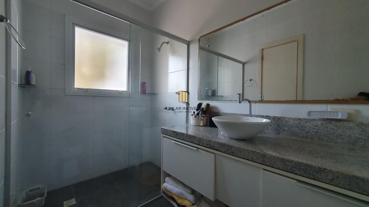 Casa de Condomínio 3 dormitórios no bairro Vila Nova