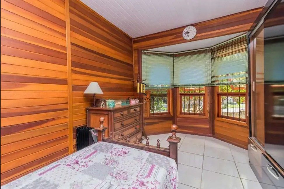 Casa 4 Dormitórios Bairro Gloria.