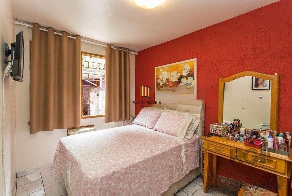 Casa de 2 dormitórios no bairro Jardim Sabará