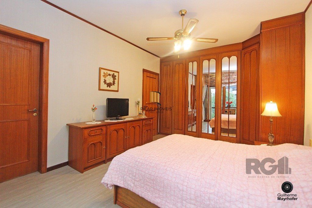 Excelente apartamento de 315m² com 3 dormitórios e 2 vagas.
