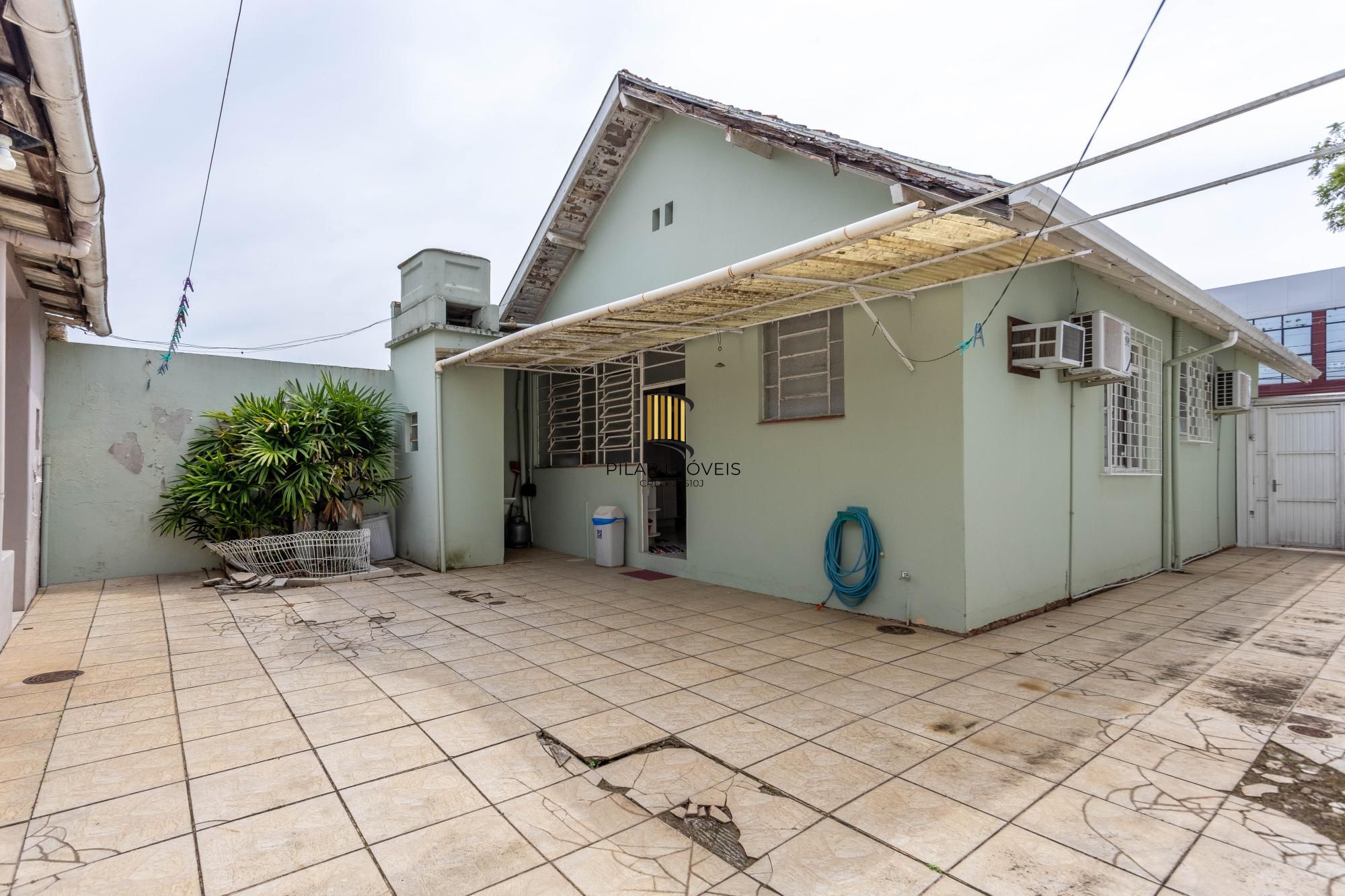 Casa 75m² com 3 dormitórios, 2 vagas no bairro Sarandi