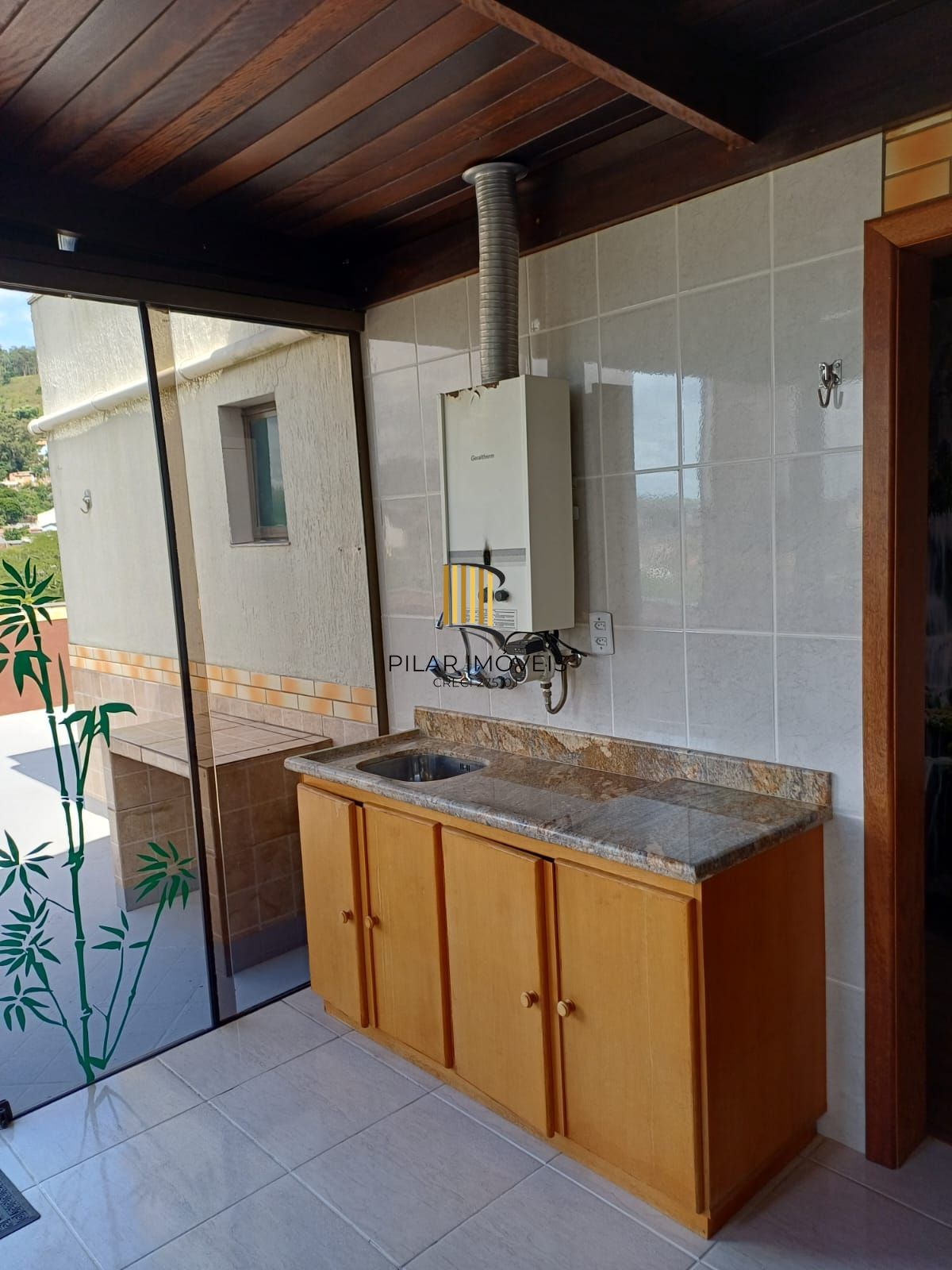 Cobertura 3 dormitórios no bairro Nonoai