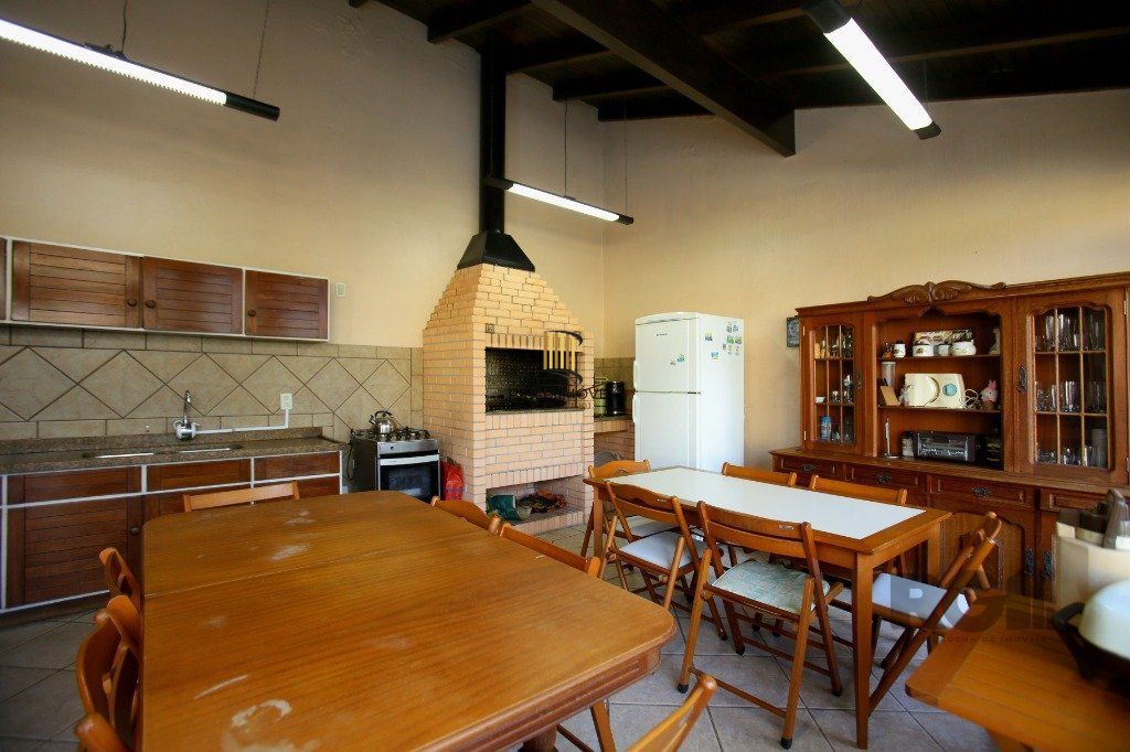 Casa 3 dormitórios no bairro Jardim  Botânico
