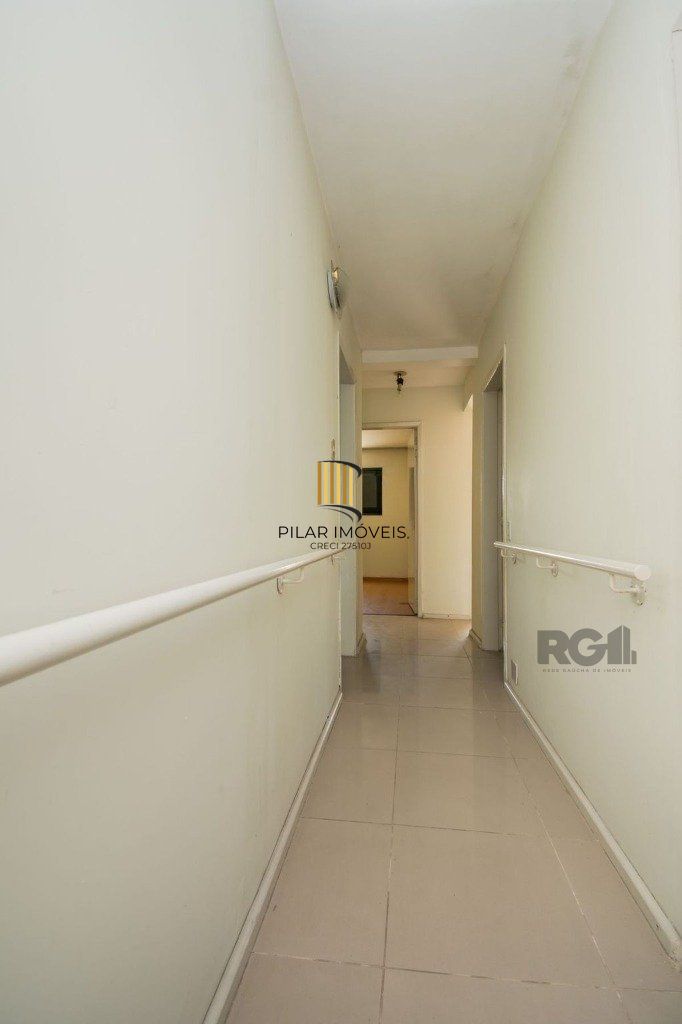Casa com 5 dormitórios no bairro Jardim Sabará